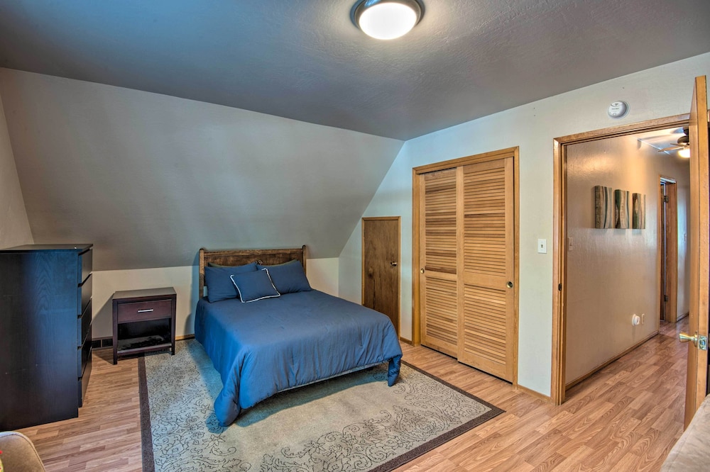 7 Mi to Heavenly Ski Resort Cozy Tahoe Cabin - photo 9
