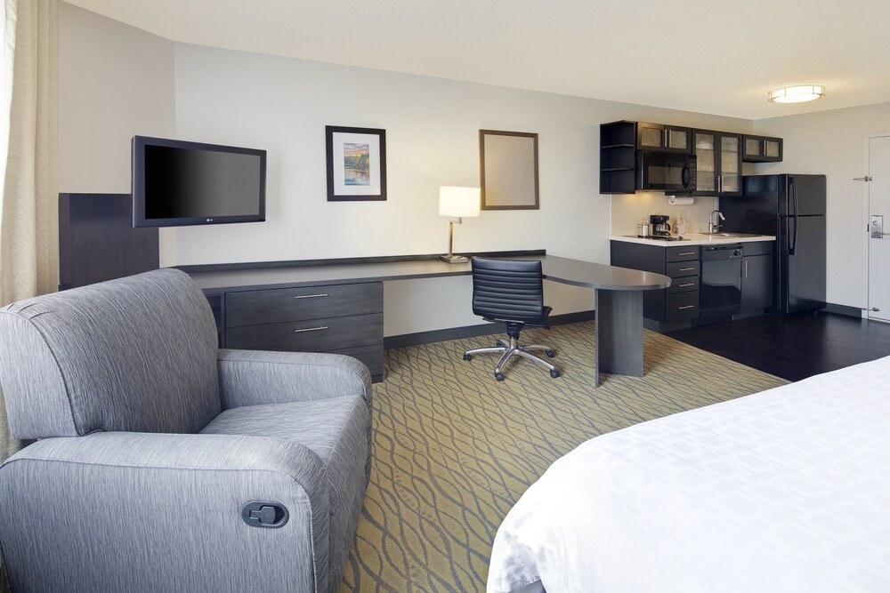 Candlewood Suites Rogers Bentonville - photo 15