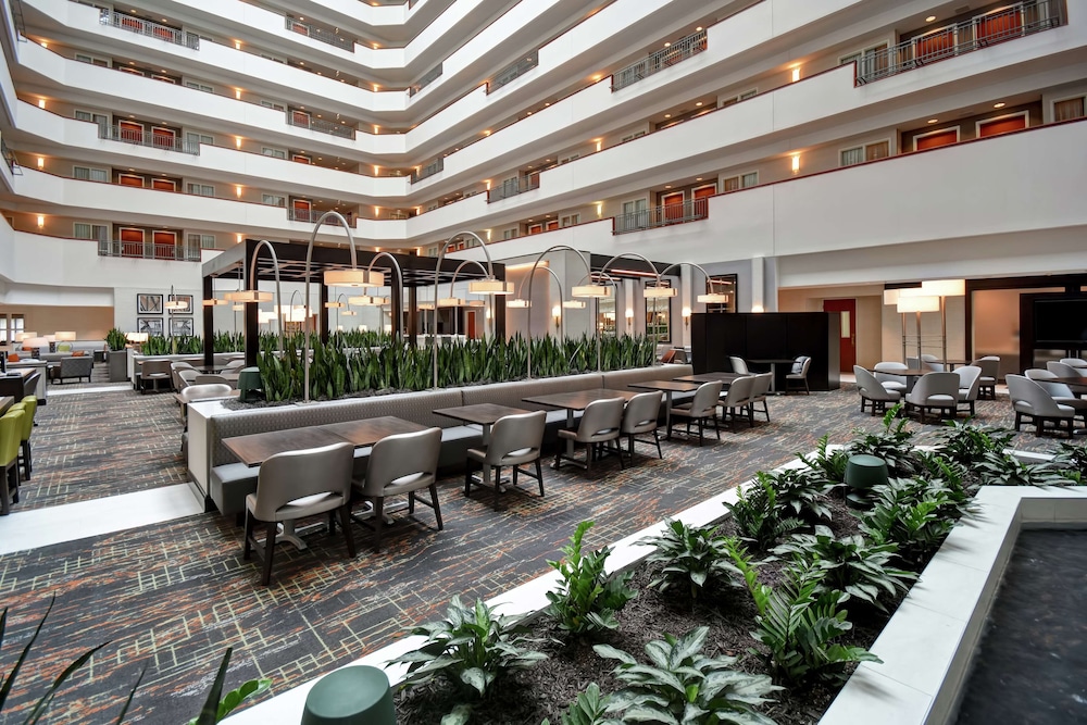Embassy Suites Little Rock - photo 6
