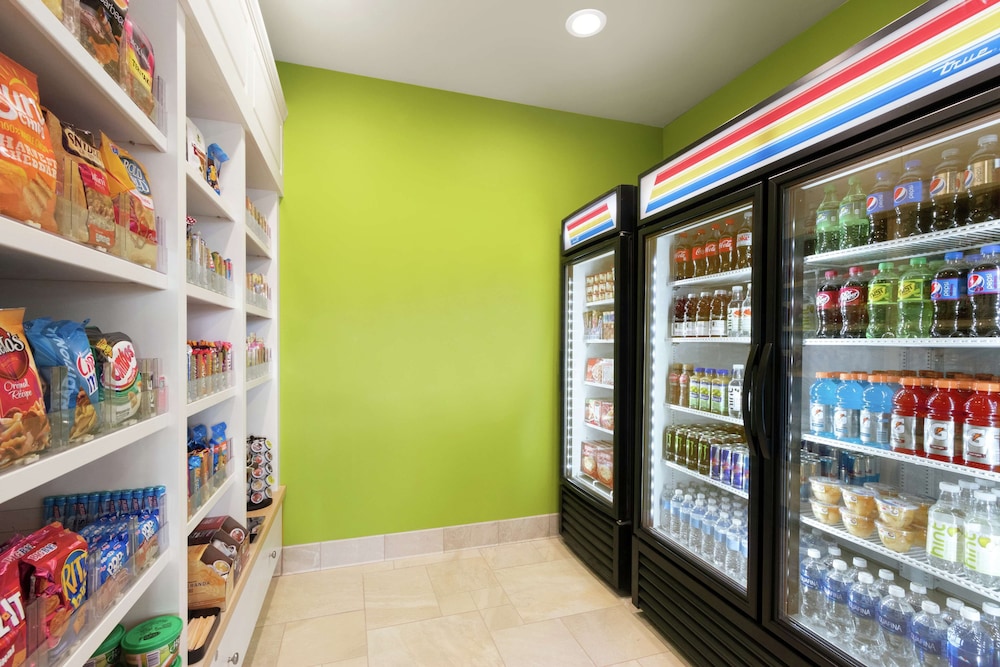 Hilton Garden Inn Medford OR - photo 29