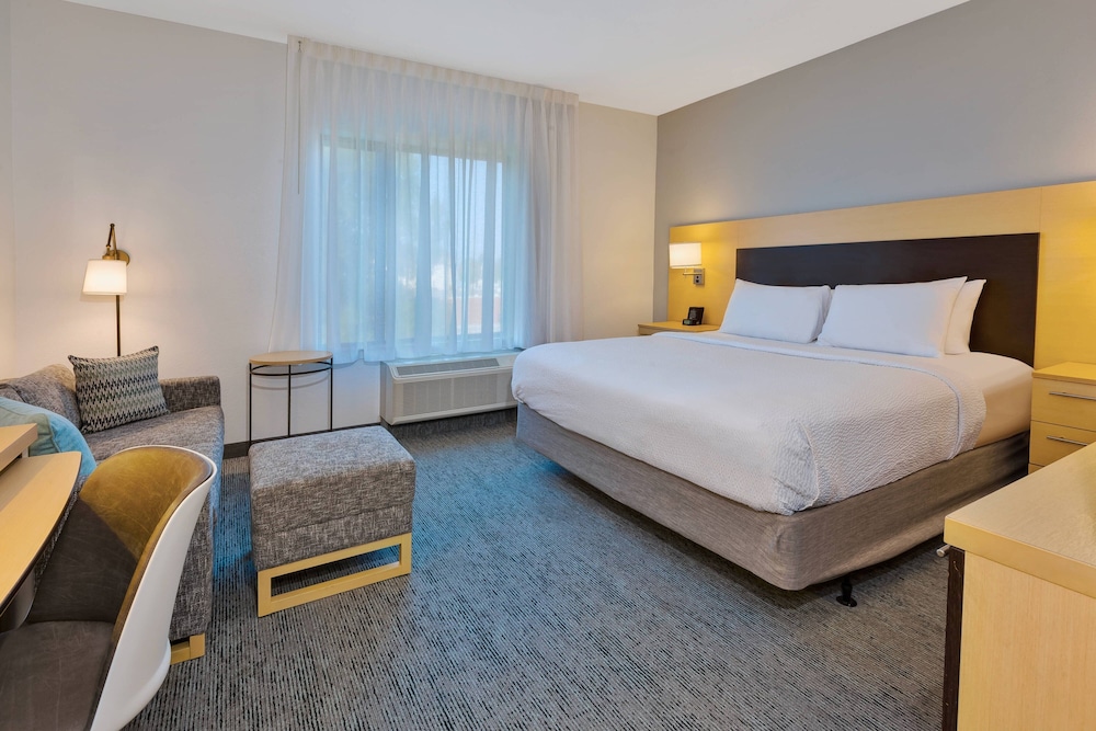 TownePlace Suites by Marriott Nashville Airport - photo 11