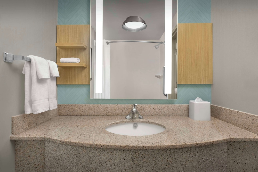 Hilton Garden Inn Raleigh Capital Blvd I 540 - photo 24