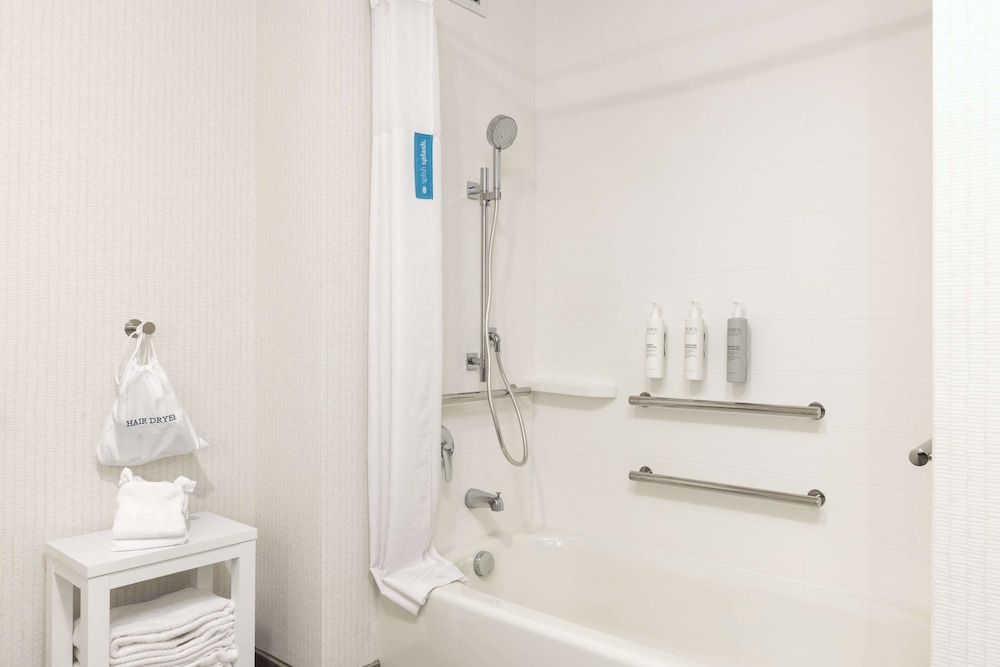 Hampton Inn & Suites Yuba City - photo 17
