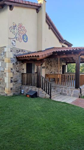 Los Robles II — hotel in Sotillo Del Rincon