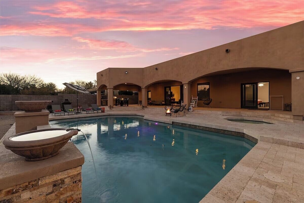 Naranja Grove Ranch Villa in North Chandler — 4-Star Luxury Hotel in Chandler, United States
