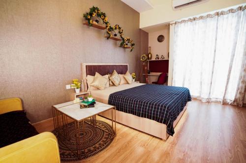 Richa's Home at Gaur Mall — 4-Star Luxury Hotel in Ghaziabad, India
