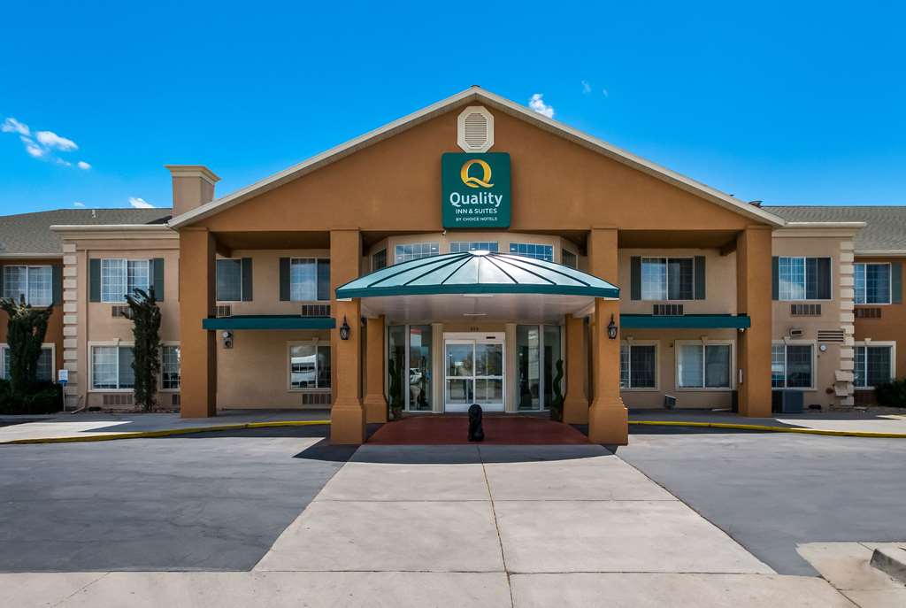 Quality Inn & Suites Airport West - featured photo