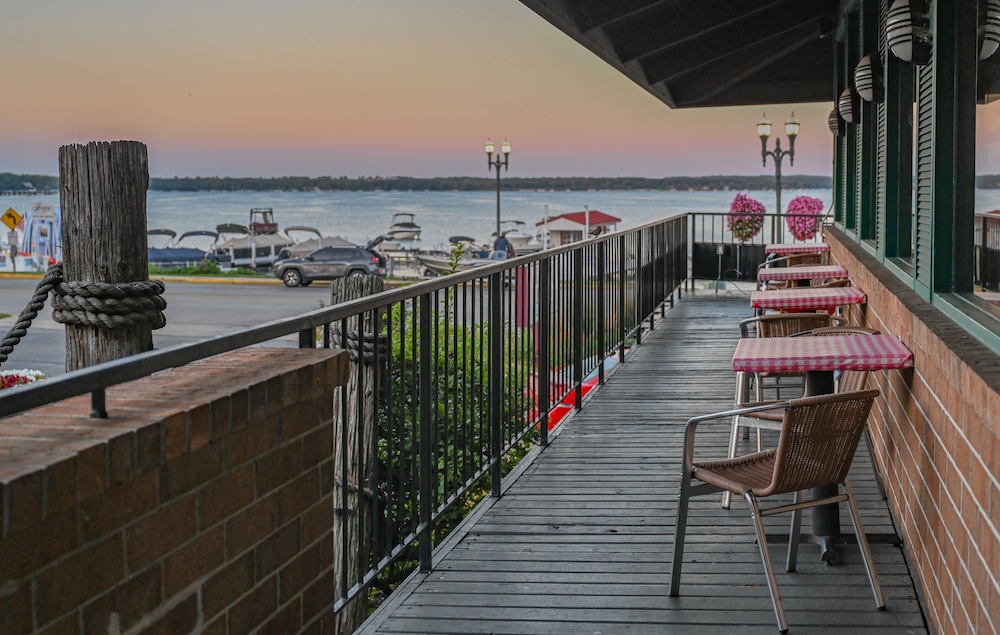 Harbor Shores on Lake Geneva - photo 94