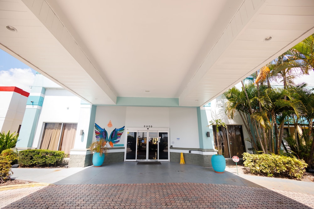 Garnet Inn & Suites Orlando - photo 146