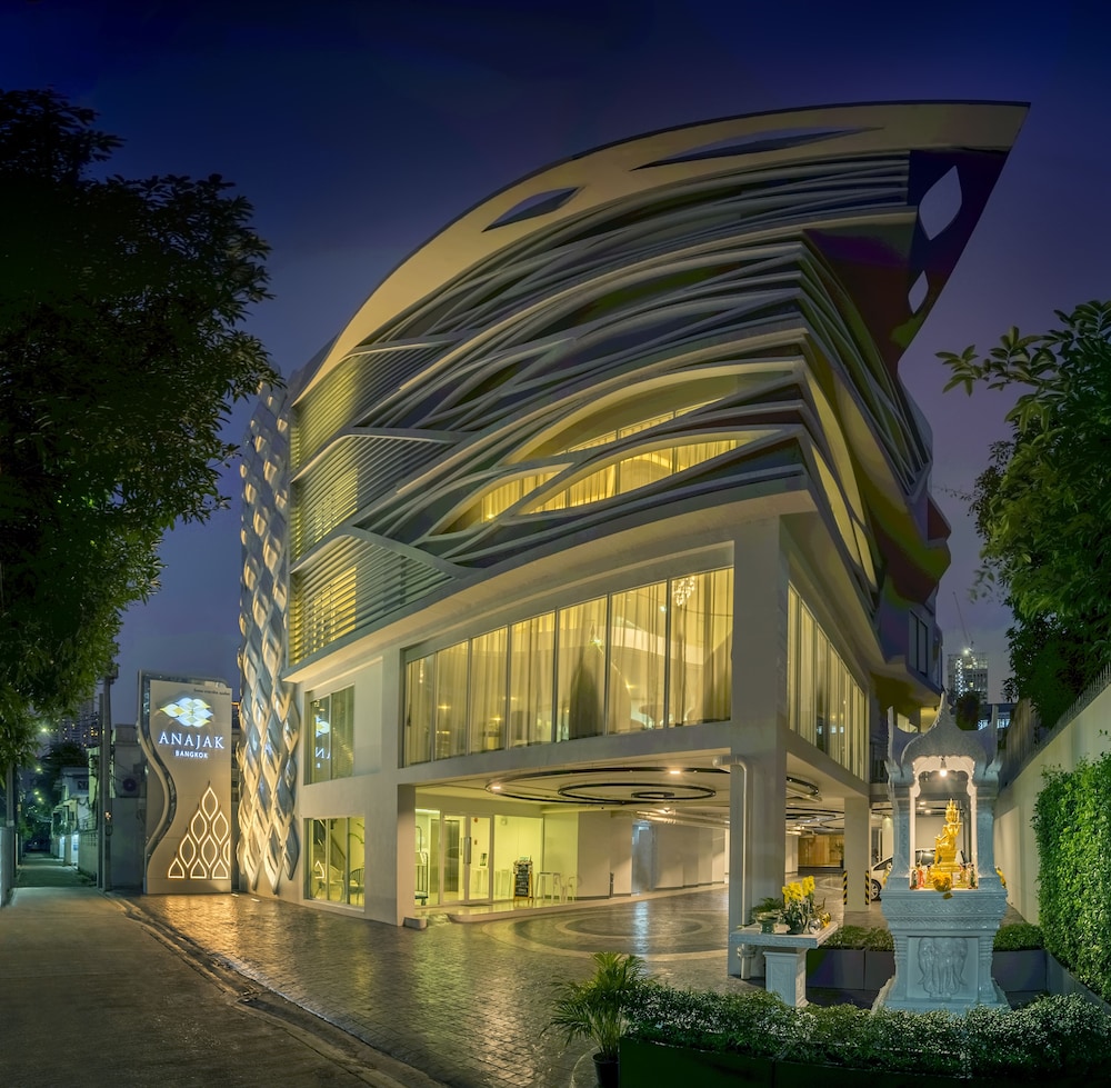Anajak Bangkok Hotel SHA Plus