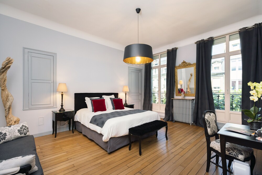 La Demeure des Sacres in Reims, France