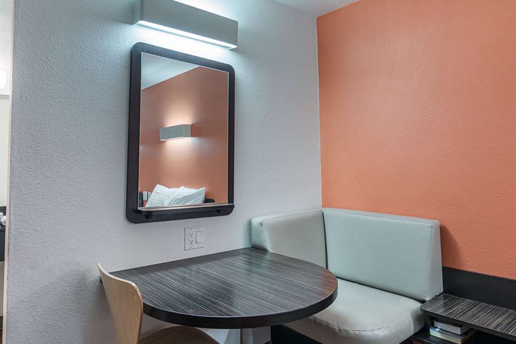 Motel 6 Texarkana AR - photo 12