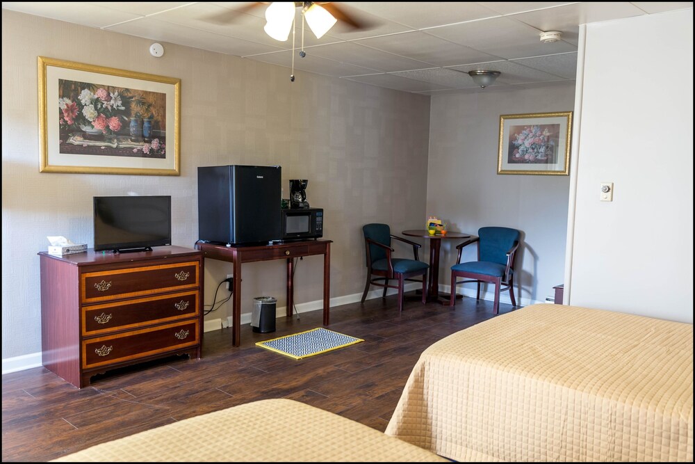 Marina Inn & Event Center - photo 39