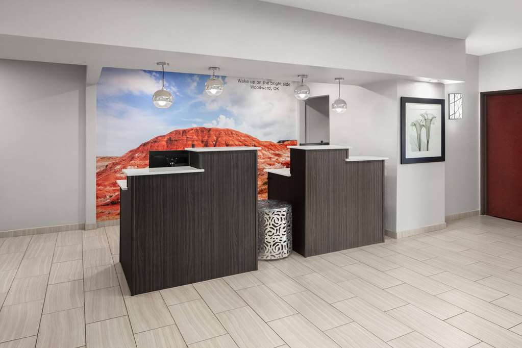 La Quinta Inn & Suites by Wyndham Woodward - photo 7