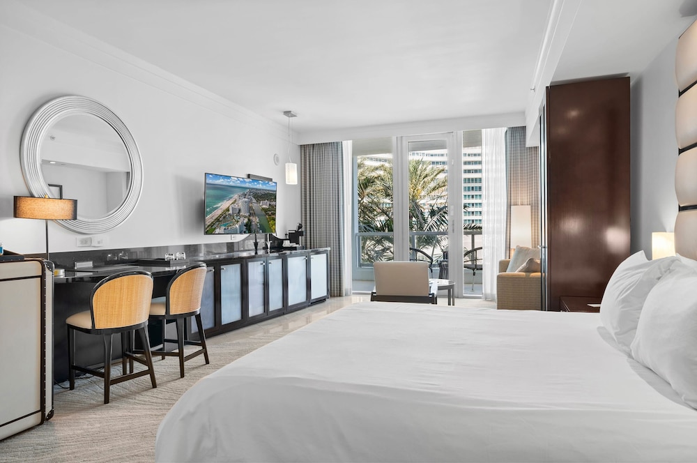 Fontainebleau Miami Beach Private Luxury Suites - photo 57