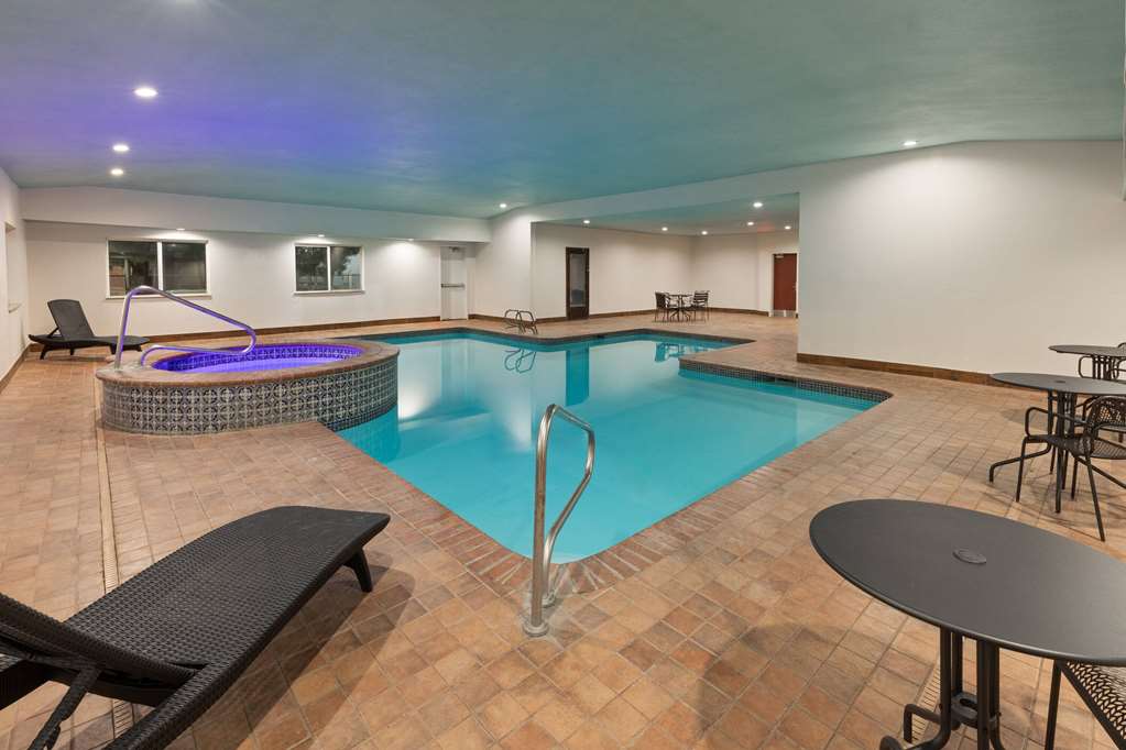 Super 8 by Wyndham Lubbock West - photo 8