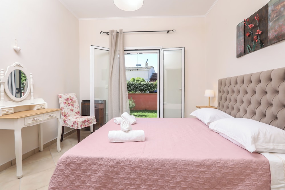 Renos House by Corfu Escapes — 4-Star Luxury Hotel in Corfu, Greece