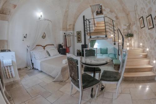 Dimora Baronia — 4-Star Luxury Hotel in Latiano, Italy