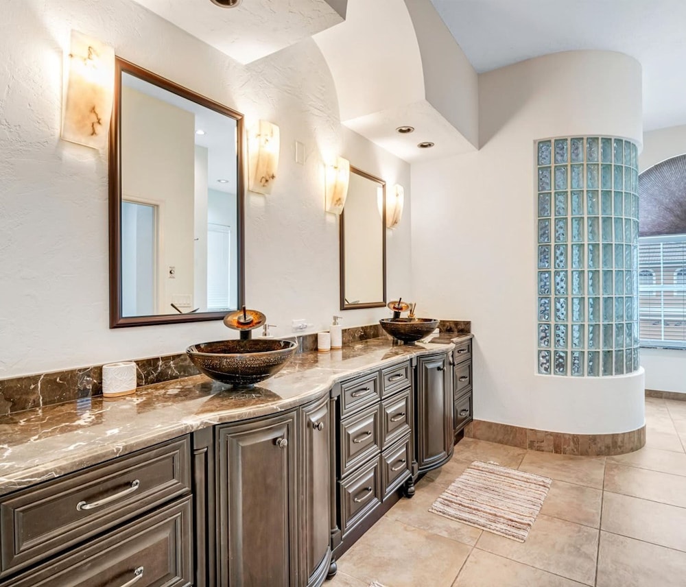 Siesta Key Marvel Pool SPA Deeded Beach Access - photo 106
