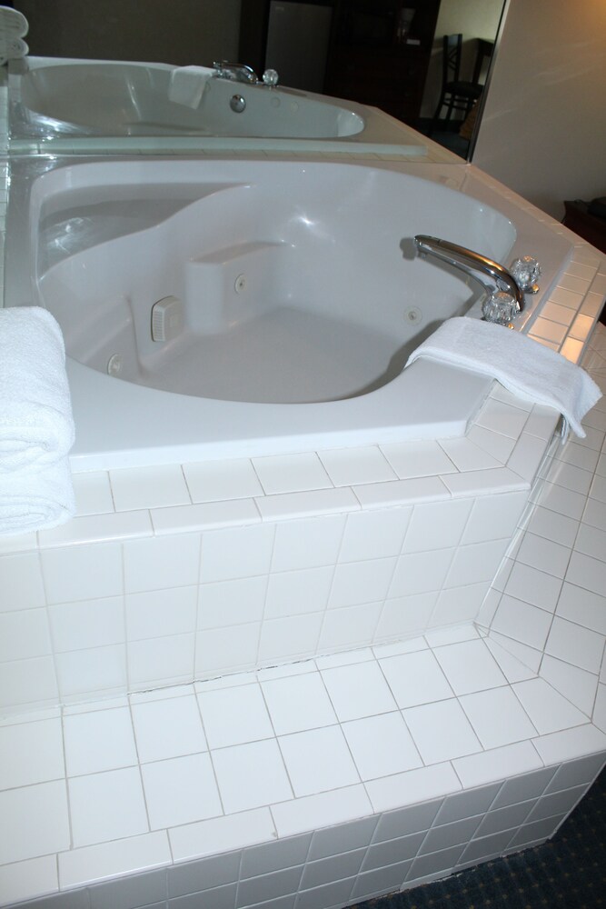Baymont by Wyndham Branson Theatre District - photo 55