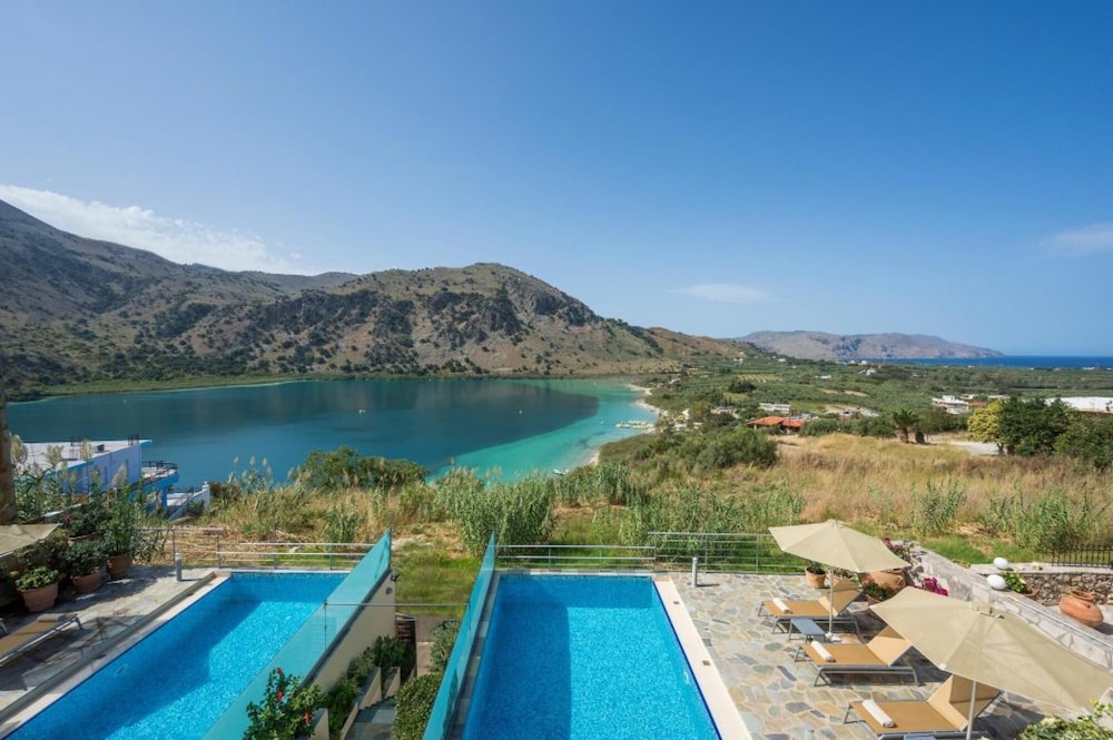 Villa Dafni Panoramic Lake View — 4-Star Luxury Hotel in Georgioupolis, Greece