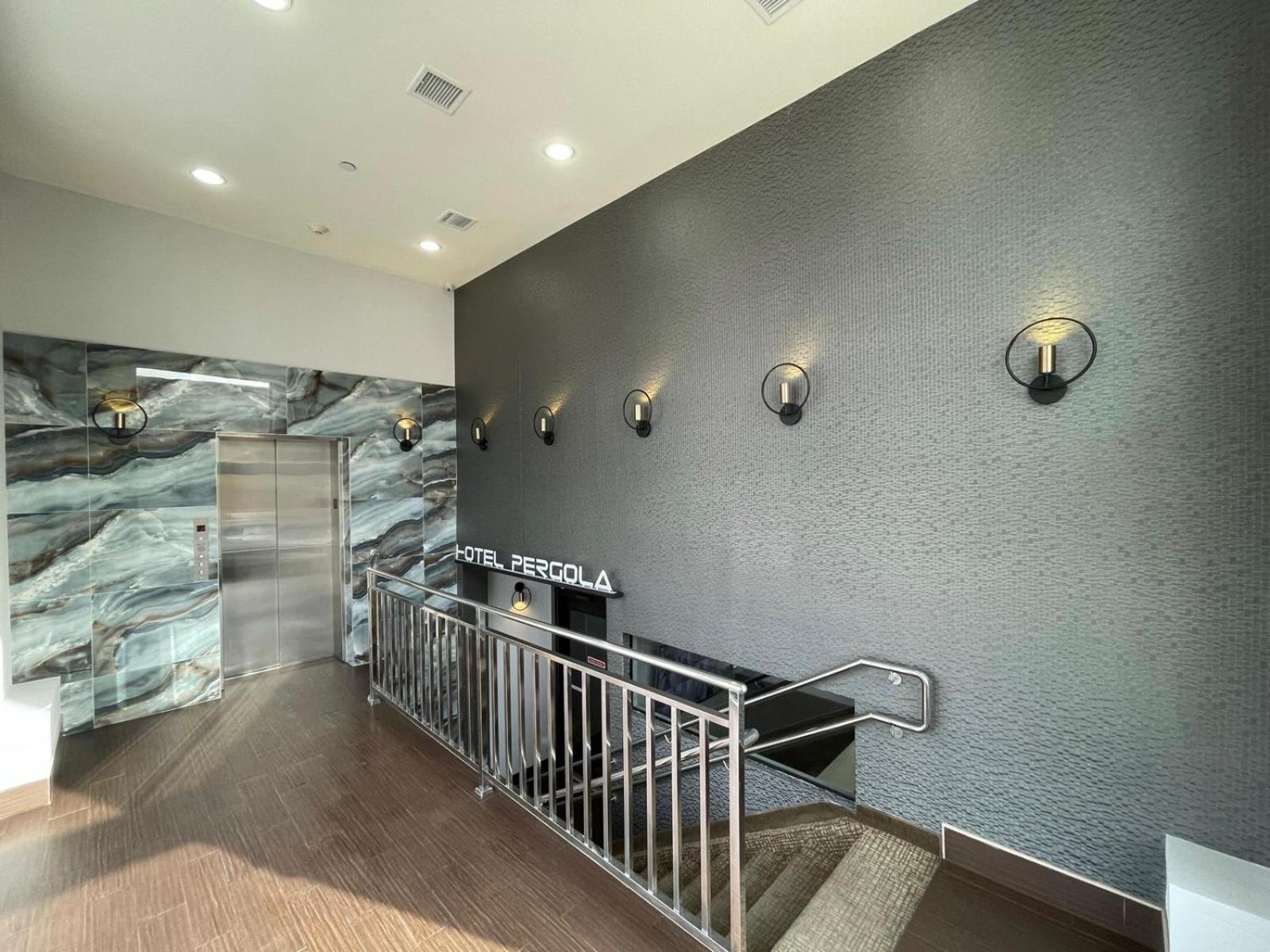 Hotel Pergola JFK Airport - photo 40