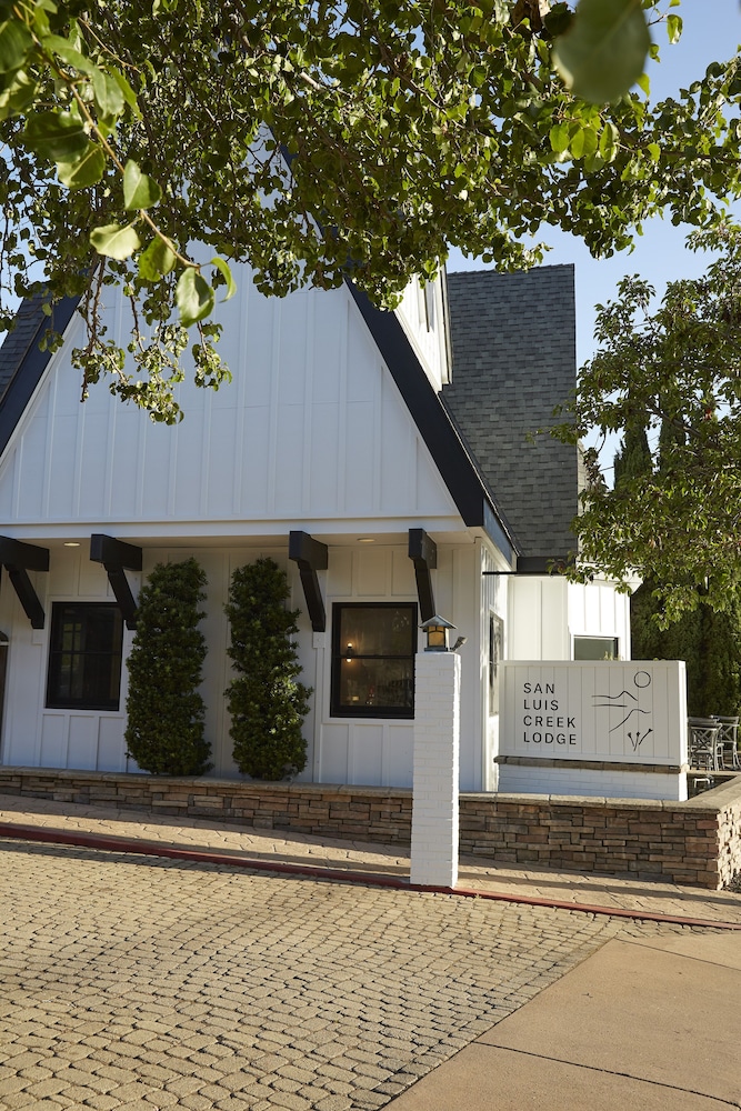 San Luis Creek Lodge - photo 17