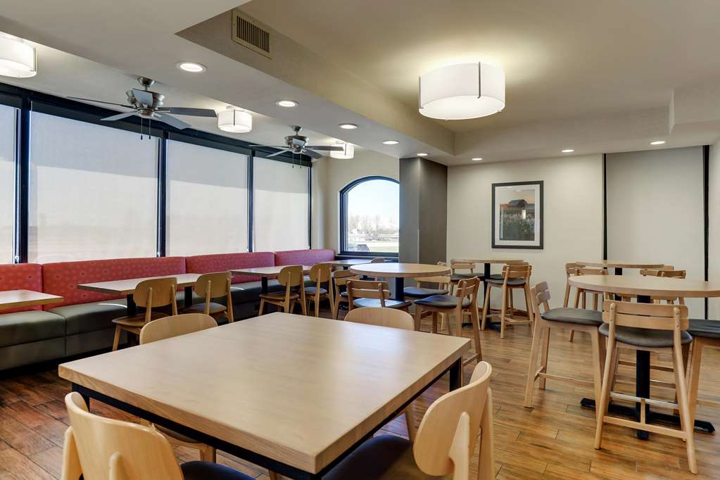 Drury Inn & Suites Marion - photo 6