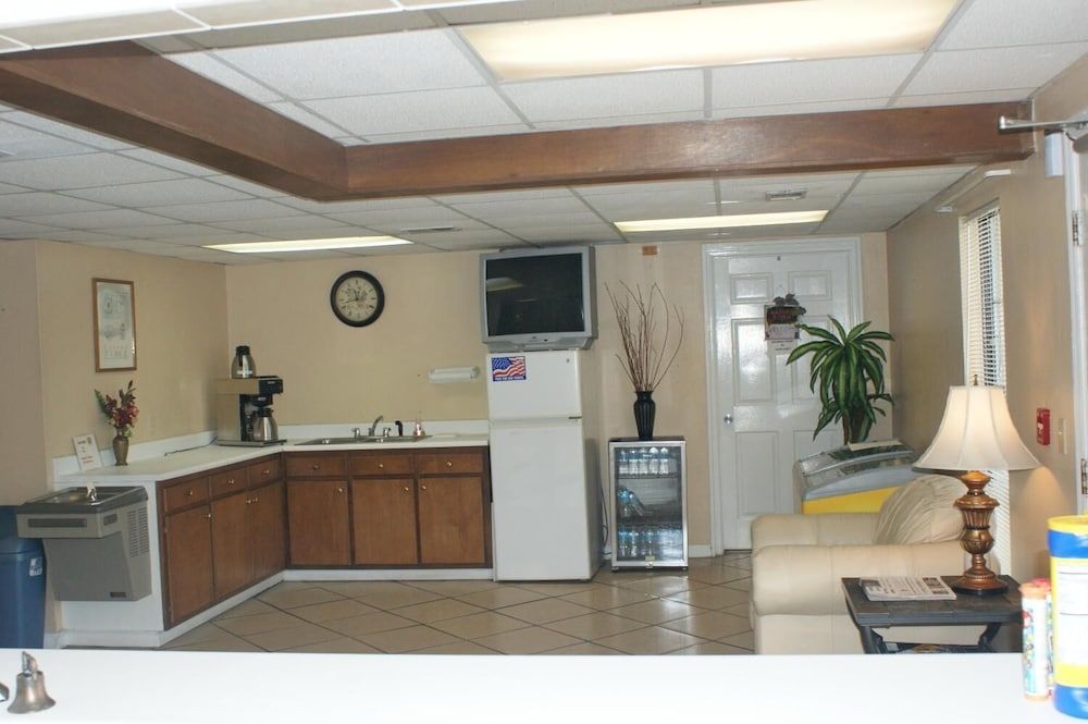 Patriot Inn Register - photo 2