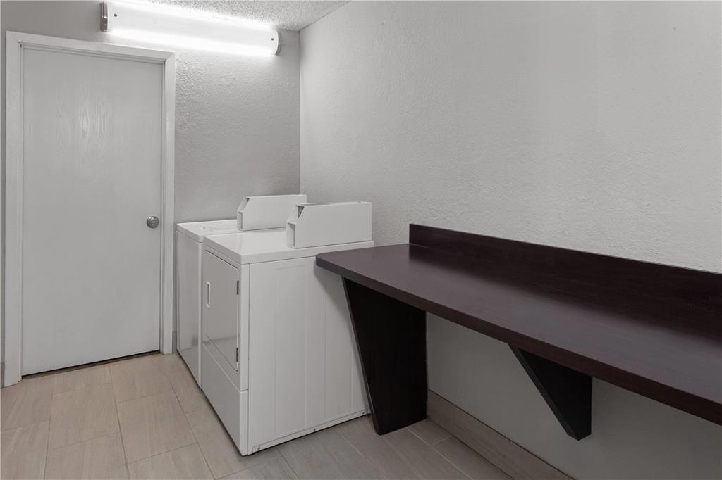 La Quinta Inn by Wyndham Champaign - photo 46