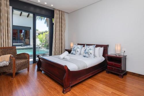Family home in Tableview close to Dolphin Beach.