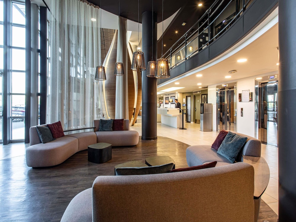 Novotel Paris 14 Porte d'Orléans — 4-Star Luxury Hotel in Paris, France