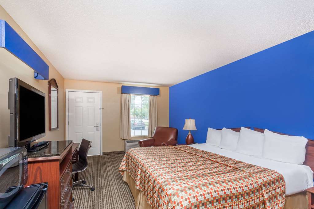 Baymont by Wyndham Florence Muscle Shoals - photo 11