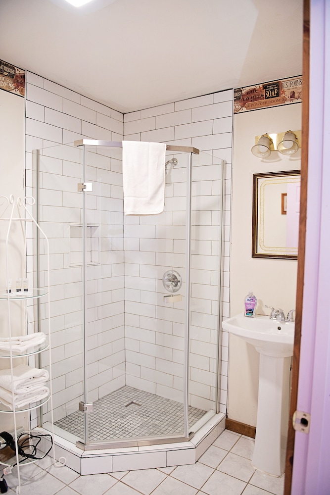 Berry Patch Bed and Breakfast - photo 22