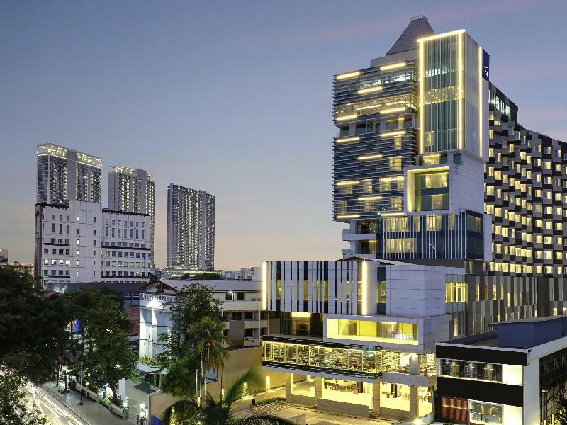 Novotel Jakarta Cikini Hotel — 4-Star Luxury Hotel in Jakarta, Indonesia