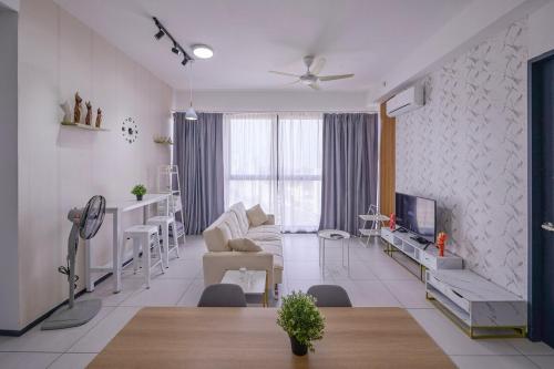 Seaview Infinity Pool 3BR 8Pax 2Carpark 211 — 4-Star Luxury Hotel in George Town, Malaysia