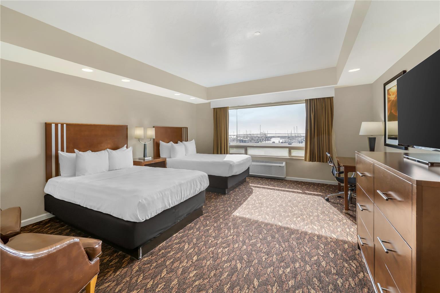 Best Western Plus Northwoods Inn - photo 41