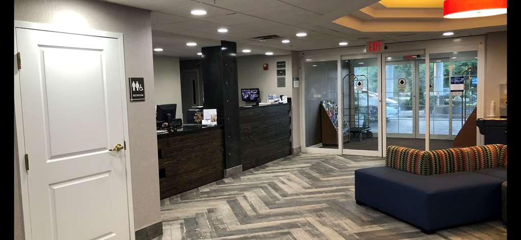 Best Western Plus Newport News Inn & Suites - photo 18