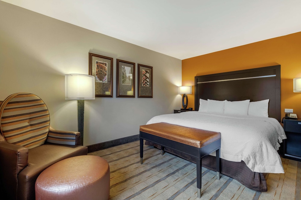 Hampton Inn & Suites Columbus - photo 30