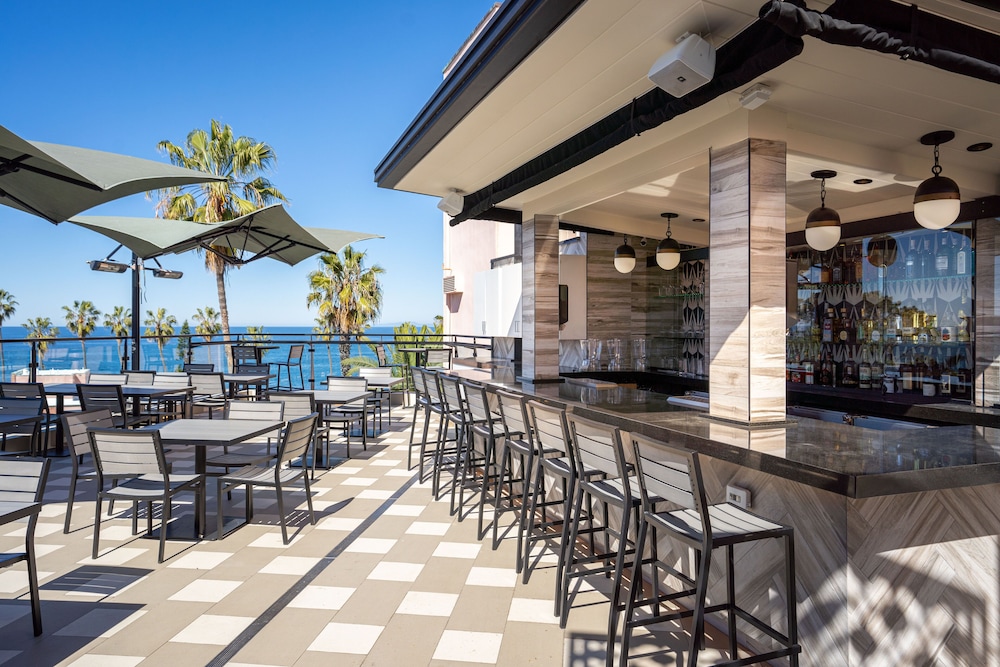 Cormorant Boutique Hotel - photo 36