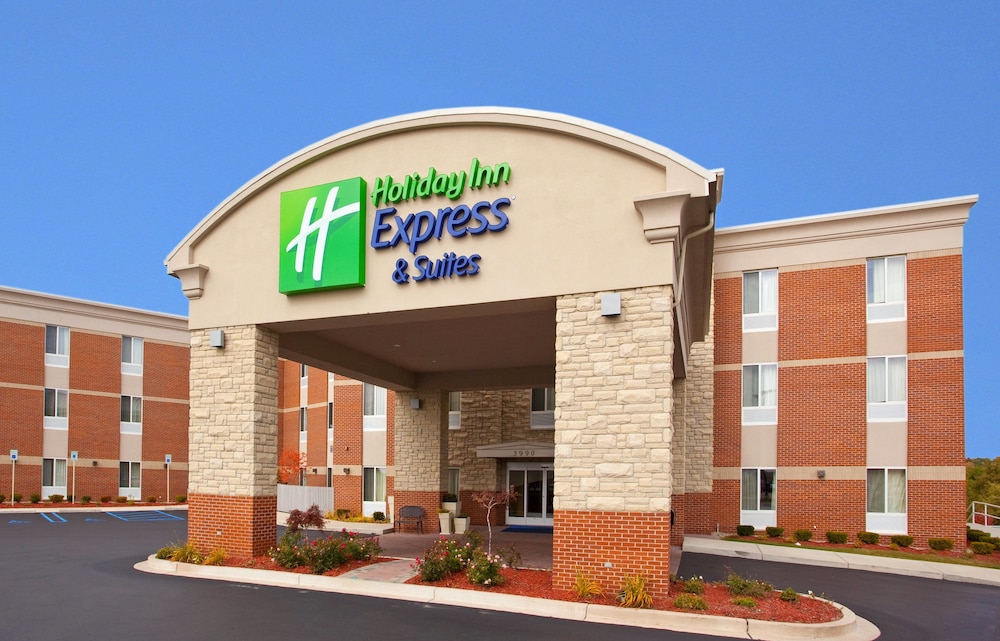 Holiday Inn Express Hotel & Suites Auburn Hills by IHG - carbon neutral hotel in Auburn Hills