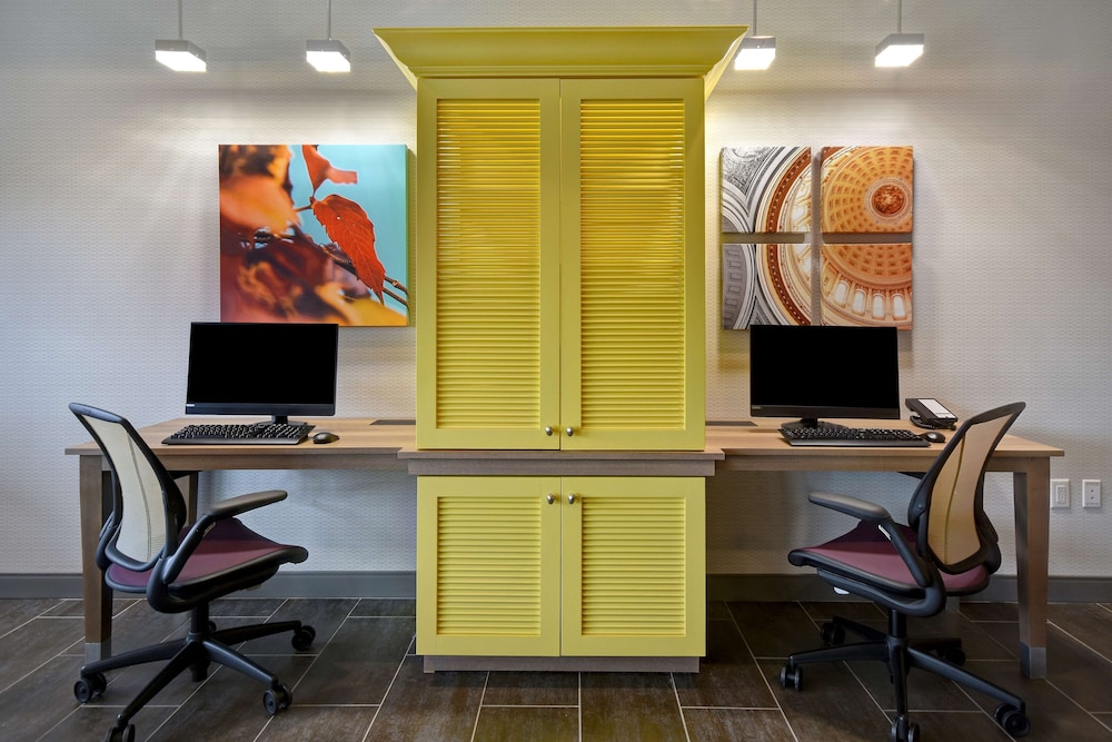 Home2 Suites by Hilton Eau Claire South - photo 4