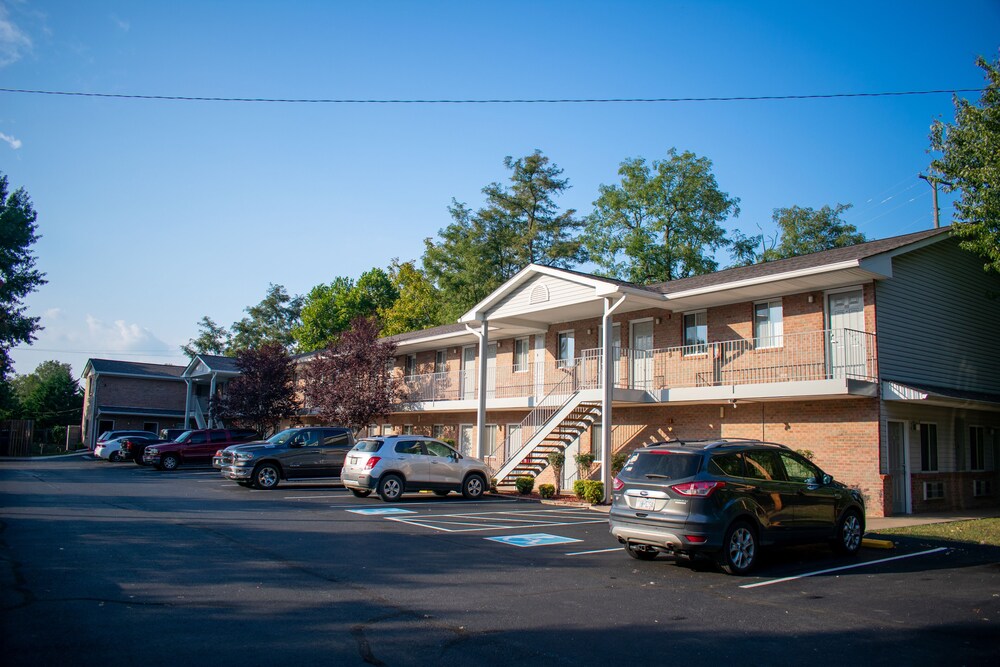 Affordable Suites of America Lynchburg - photo 49
