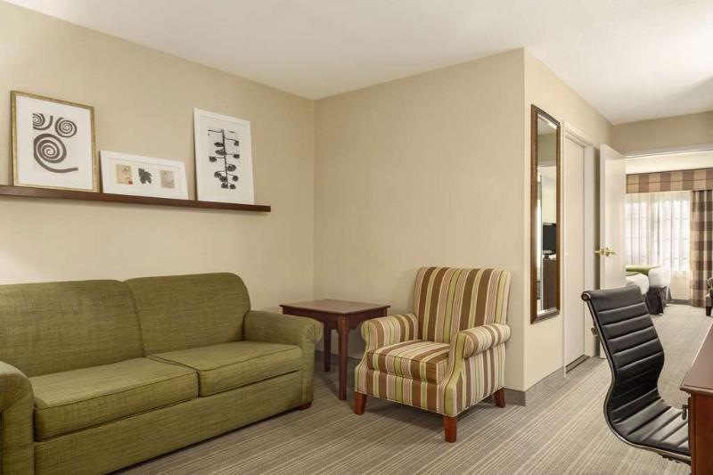 Country Inn & Suites by Radisson Lima - photo 16