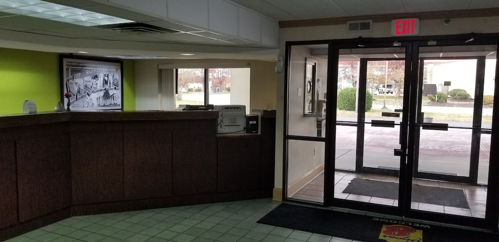 Super 8 by Wyndham Ruther Glen Kings Dominion Area - photo 2