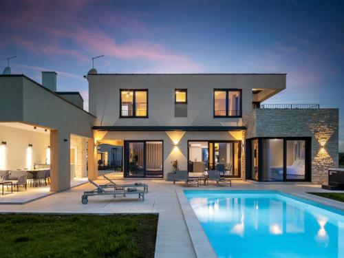 Villa Alba by Interhome — 4-Star Luxury Hotel in Brtonigla, Croatia