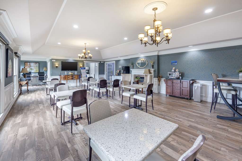 Best Western Spring Hill Inn & Suites - photo 8
