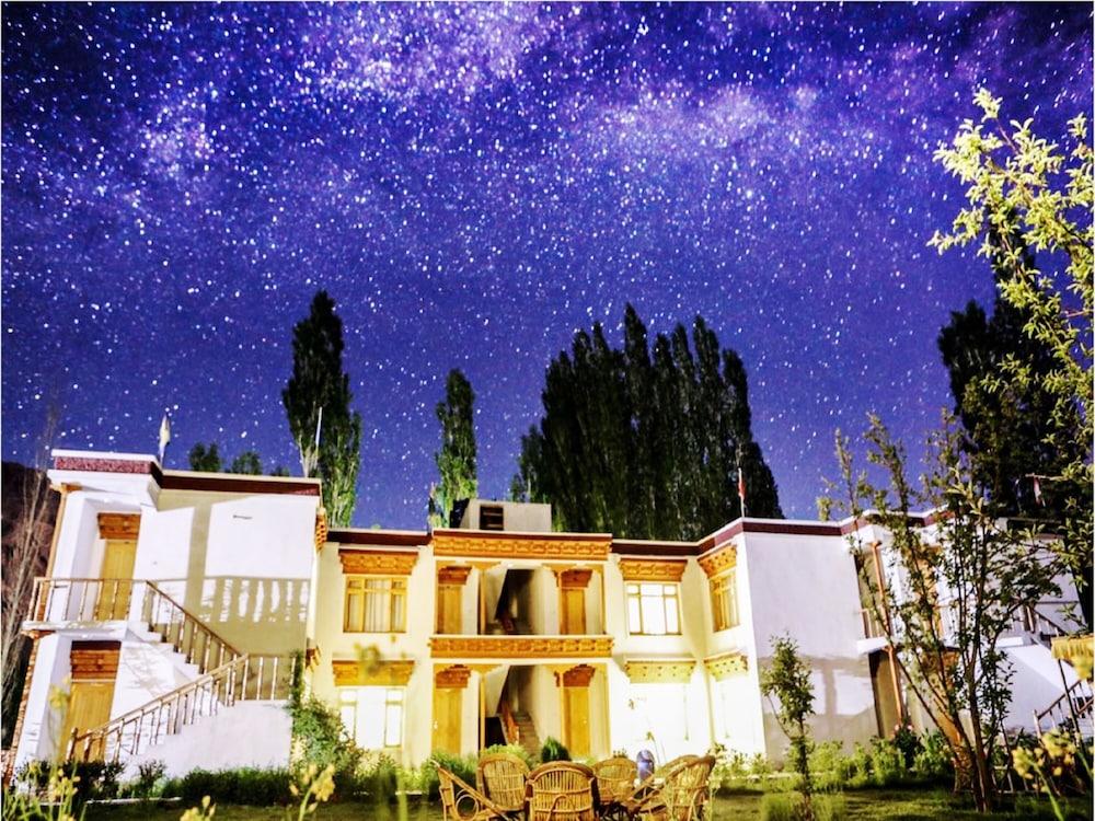 Hundar Resort Nubra - last minute hotel in Leh