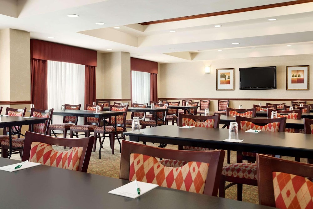 Country Inn & Suites by Radisson Conway AR - photo 40