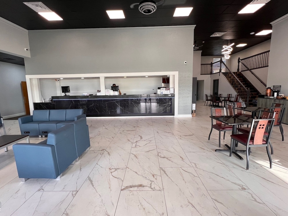 Days Inn by Wyndham Rock Falls - photo 4